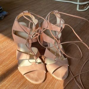 Vince camuto tan lace up heels size 7.5